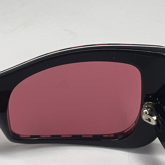 VERSACE Black/Pink Stripe Sunglasses MOD GV3 | PRELOVED!!💓🖤🕶️☀️ - Picture 9 of 14